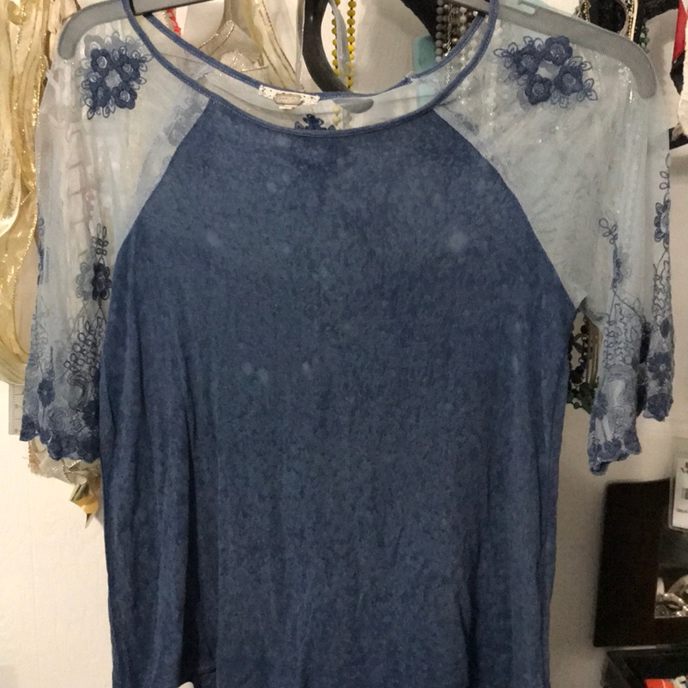 BKE 3 quarter sleeve top